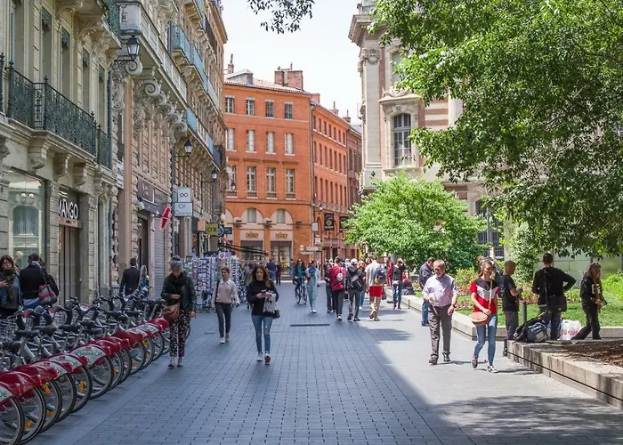 L'opera - Bel Au Pied Du Capitole